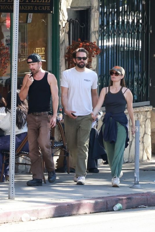 LAUREN PARSEKIAN Out for Lunch at All Time in Los Angeles 11/05/2024