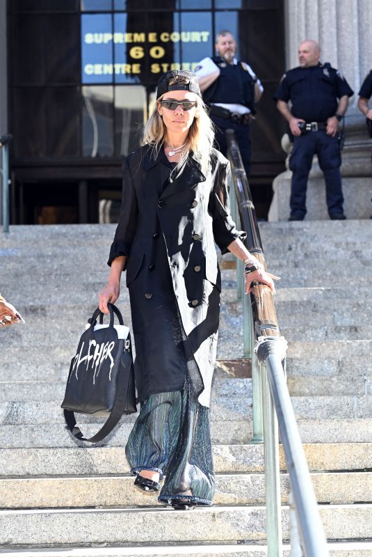 LIBBIE MUGRABI Arrives at Manhattan Criminal Court 11/08/2024