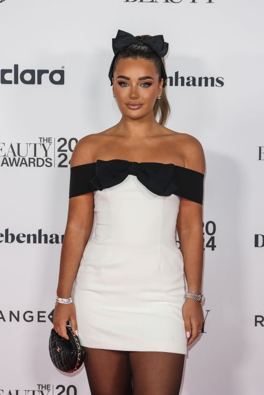 LUCINDA STRAFFORD at Beauty Awards 2024 at City Central in London 11/25/2024