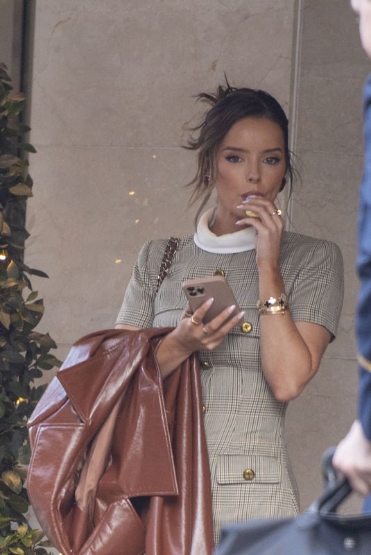 MAURA HIGGINS Out for Lunch at Claridges in London 11/13/2024
