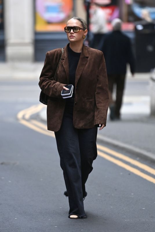 MOLLY MAE HAGUE Leaves a Business Meeting in Manchester 11/05/2024