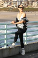 MYLEENE KLASS Makes Time to Exercise Along California Coast 11/20/2024