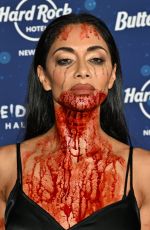 NICOLE SCHERZINGER at Heidi Klum