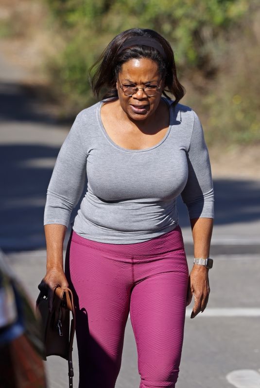 OPRAH WINFREY Leaves Workout in Santa Barbara 11/12/2024