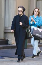 PHOEBE BRIDGERS Out Shopping in New York 11/05/2024