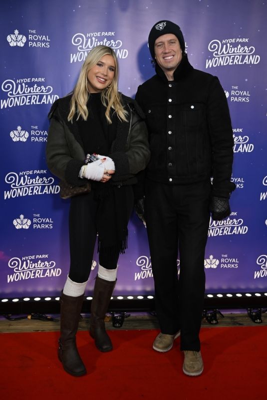 PHOEBE ELIZABETH KAY at Hyde Park Winter Wonderland Preview Night 2024 in London 11/20/2024