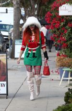 PHOEBE PRICE in Christmas Gear Shopping at Local Farmers Market 11/27/2024