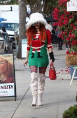 PHOEBE PRICE in Christmas Gear Shopping at Local Farmers Market 11/27/2024