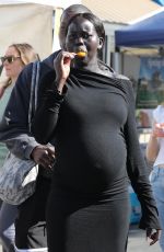 Pregnant ADUT AKECH at Studio City Farmers Market 11/10/2024