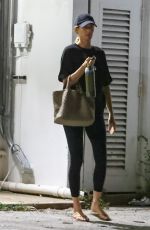 Pregnant GISELE BUNDCHEN Leaves a Gym in Miami Beach 11/21/2024