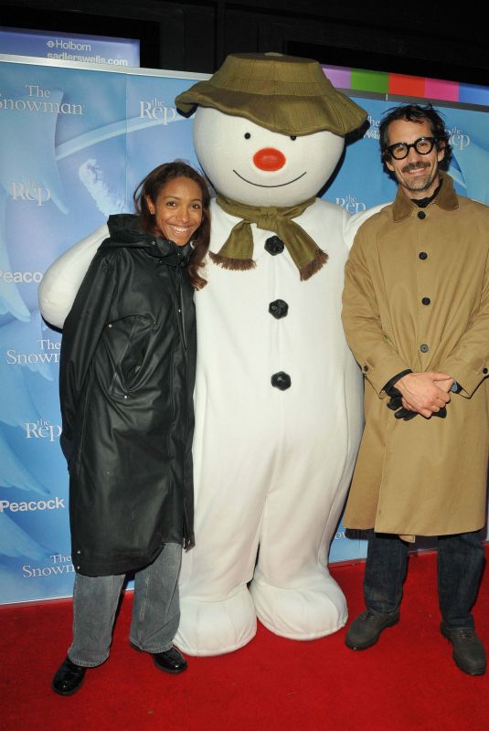 REMI NICOLE at The Snowman Press Performance at Peacock Theatre in London 11/23/2024