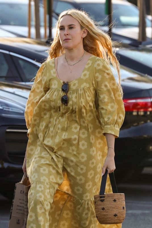 RUMER WILLIS Out Shopping at Erewhon Market in Los Angeles 11/17/2024