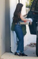 SCOUT WILLIS Leaves a Friend