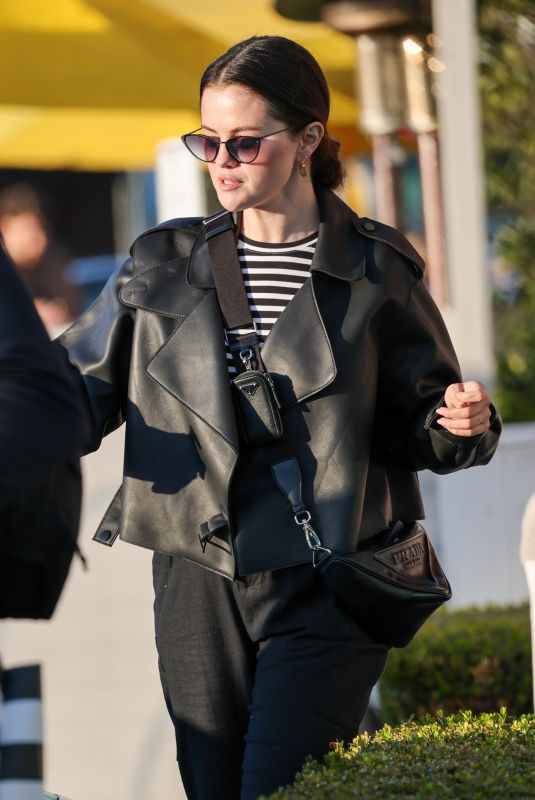 SELENA GOMEZ Goes Black Friday Shopping in Los Angeles 11/29/2024
