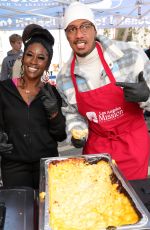 SHONEE JACKSON Serves Food to Homeless at LA Mission in Los Angeles 11/27/2024