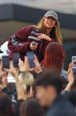 TATE MCRAE Performs on The Entertainment Quarters Carpark Rooftop in Sydney 11/12/2024