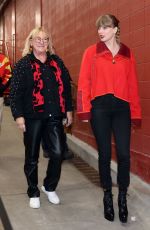 TAYLOR SWIFT Arrives at Las Vegas Raiders vs Kansas City Chiefs Game in Kansas City 11/29/2024
