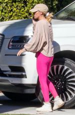 TEDDI MELLENCAMP Chats on Her Phone in Los Angeles 11/03/2024