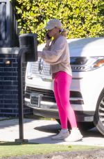 TEDDI MELLENCAMP Chats on Her Phone in Los Angeles 11/03/2024