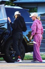 TEDDI MELLENCAMP Visiting Her Friend
