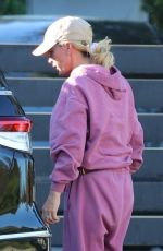 TEDDI MELLENCAMP Visiting Her Friend