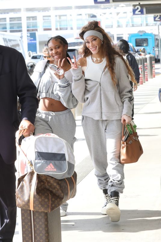 WINNIE HARLOW with a Friend Arrives at LAX Airport in Los Angeles 11/04/2024