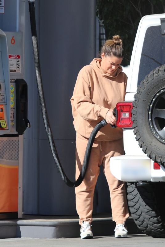 BRITTANY CATWRIGHT at a Gas Station in Los Angeles 12/10/2024