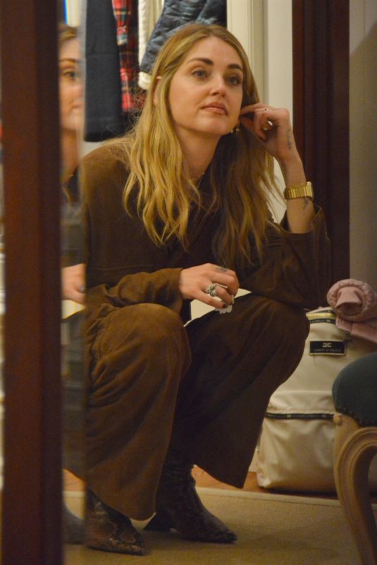 CHIARA FERRAGNI Out for Christmas Shopping in Milan 12/24/2024