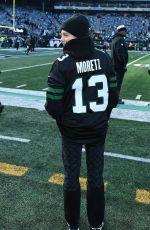 CHLOE MORETZ at NFL Game Between New York Jets and Seattle Seahawks in East Rutherford 12/01/2024
