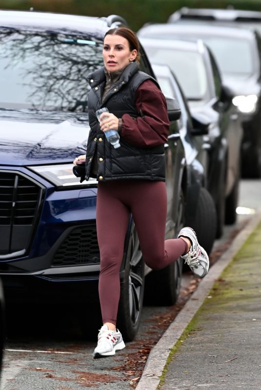 COLEEN ROONEY Running to a Early Morning Gym Session in Cheshire 12/16/2024