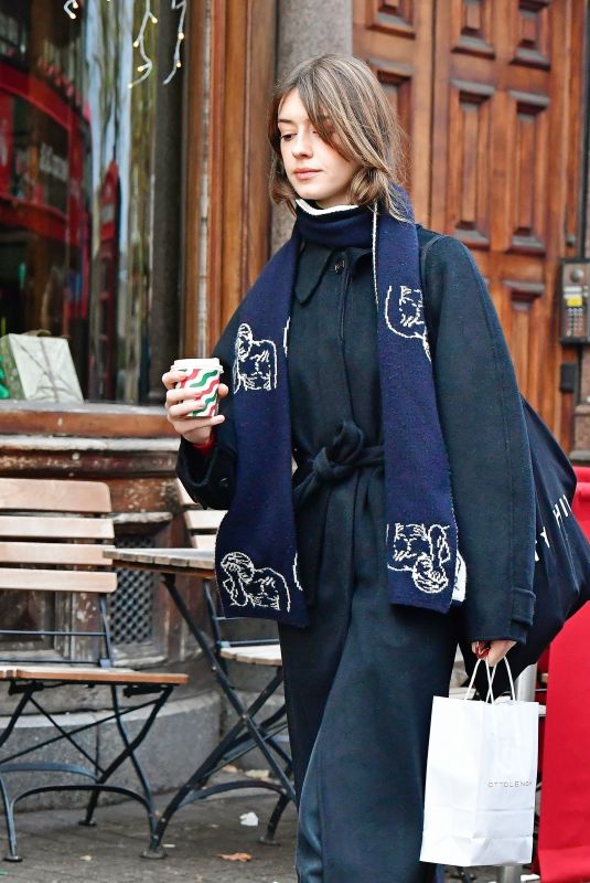 DAISY EDGAR-JONES Out Shopping in London 12/01/2024