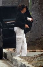 DORIA RAGLAND Spotted with Bandaged Arm Ahead of Christmas in Los Angeles 12/24/2024