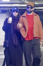 ELIZABETH OLSEN and Robbie Arnett Shopping at Trader Joe