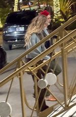 ELLE MACPHERSON and Doyle Bramhall II Out for Dinner at Nobu in Miami 12/02/2024