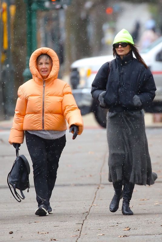 EMILY RATAJKOWSKI Out with Parents in New York City 12/20/2024