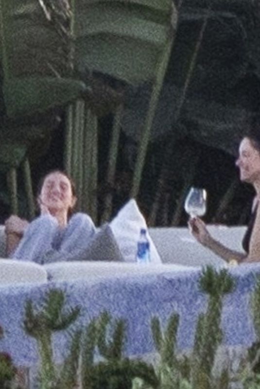 ERICA and James PACKER on Vacation in San Jose del Cabo 12/21/2024