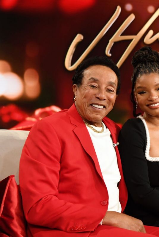 HALLE BAILEY at Jennifer Hudson Show 12/11/2024