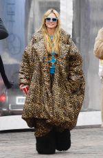 HEIDI KLUM and Tom Kaulitz Out and About in Aspen 12/30/2024