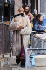 HEIDI KLUM and Tom Kaulitz Out Shopping for Essentials at City Market in Aspen 12/23/2024