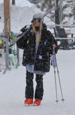 HEIDI KLUM Enjoys a Family Skiing Adventure in Aspen 12/26/2024
