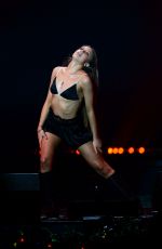 ISABEL LAROSA Performs at 2024 iHeartRadio Y100