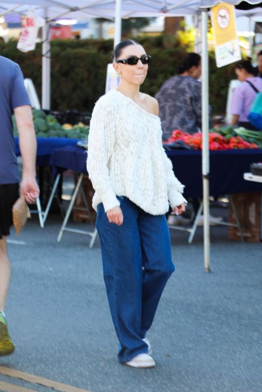 JENNA JOHNSON Out Shopping at Studio City Farmers Market 12/01/2024
