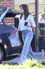 JENNIFER GARNER Felivering Breakfast to Ben Affleck
