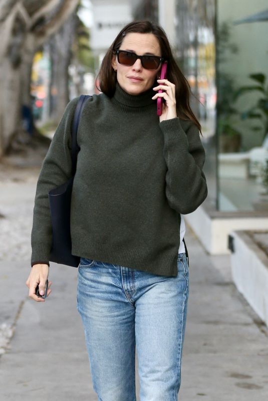 JENNIFER GARNER Out and About in West Hollywood 12/13/2024