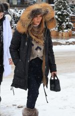 JENNIFER LOPEZ Out on Christmas Day for Dinner at White House Restaurant in Aspen 12/25/2024