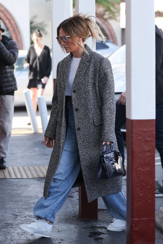 JENNIFER LOPEZ Out Shopping at Brentwood Country Mart 12/20/2024