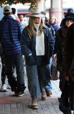 JENNIFER LOPEZ Out Shopping in Aspen 12/29/2024