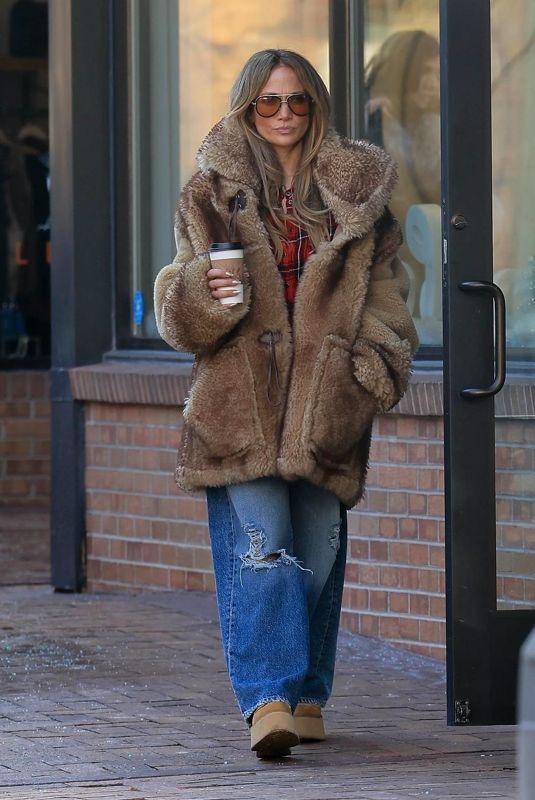 JENNIFER LOPEZ Out Shopping with Family and Friends at Gucci in Aspen 12/24/2024