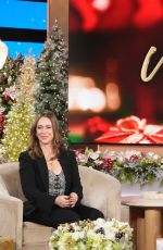 JENNIFER LOVE HEWITT at Jennifer Hudson Show 12/10/2024