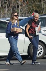 JOEY KING Out for Lunch at Joan
